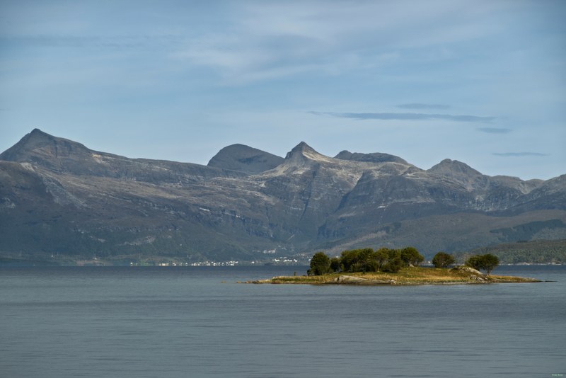 Ulsvag To Abisko Via Polar Park - RX108349.editted.2.better