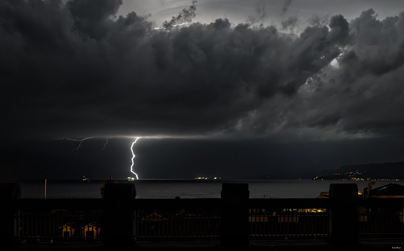 2025-07 - Lightning Over The Gulf Of Trieste - SA708370.editted.cropped