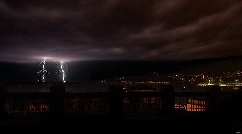 2025-07 - Lightning Over The Gulf Of Trieste - SA708389.editted.cropped