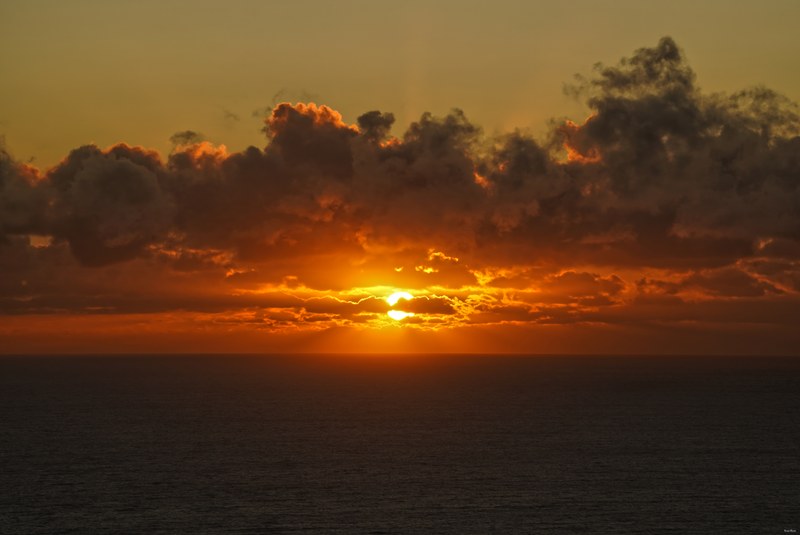 2025-09 - Howth Morning Cloudbreak - SA709514.editted-2