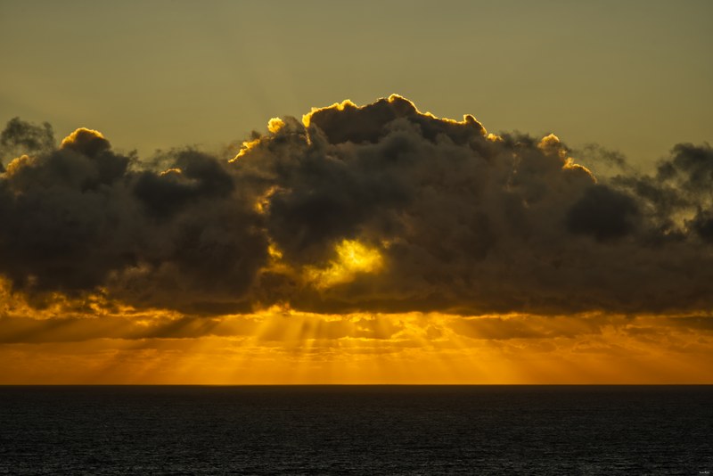 2025-09 - Howth Morning Cloudbreak - SA709517.editted