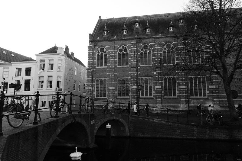 Streets-and-skies - RX100293