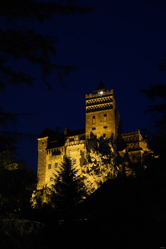 Transylvania - Bran Castle By Night - SA709611.ok